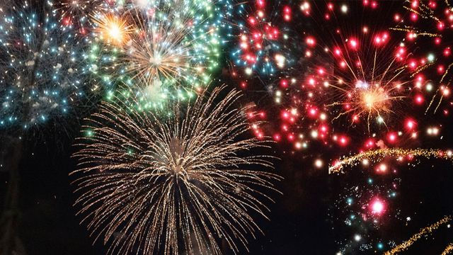 New Year's Eve Dinner in Cancun: Planning Guide